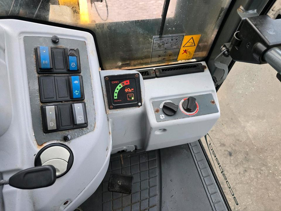 Telescopic wheel loader Kramer 680T Radlader Ecospeed 35kmh 1109 Stunden Teleskoplader Radteleskoplader Teleskopradlader 580T 480T 680 580 480: picture 13 Telescopic wheel loader Kramer 680T Radlader Ecospeed 35kmh 1109 Stunden Teleskoplader Radteleskoplader Teleskopradlader 580T 480T 680 580 480: picture 13