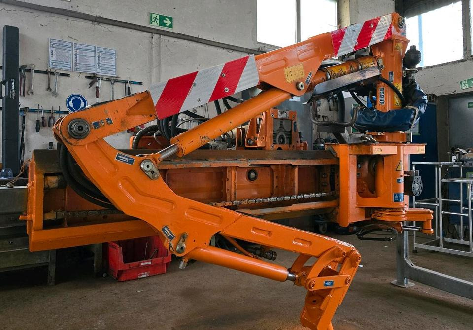 Mulag MFK 500 Mähausleger Böschungsmäher Böschungsmulcher Seitenmulcher 600 für Unimog 405 400 500 430 530 - Boom mower: picture 2 Mulag MFK 500 Mähausleger Böschungsmäher Böschungsmulcher Seitenmulcher 600 für Unimog 405 400 500 430 530 - Boom mower: picture 2
