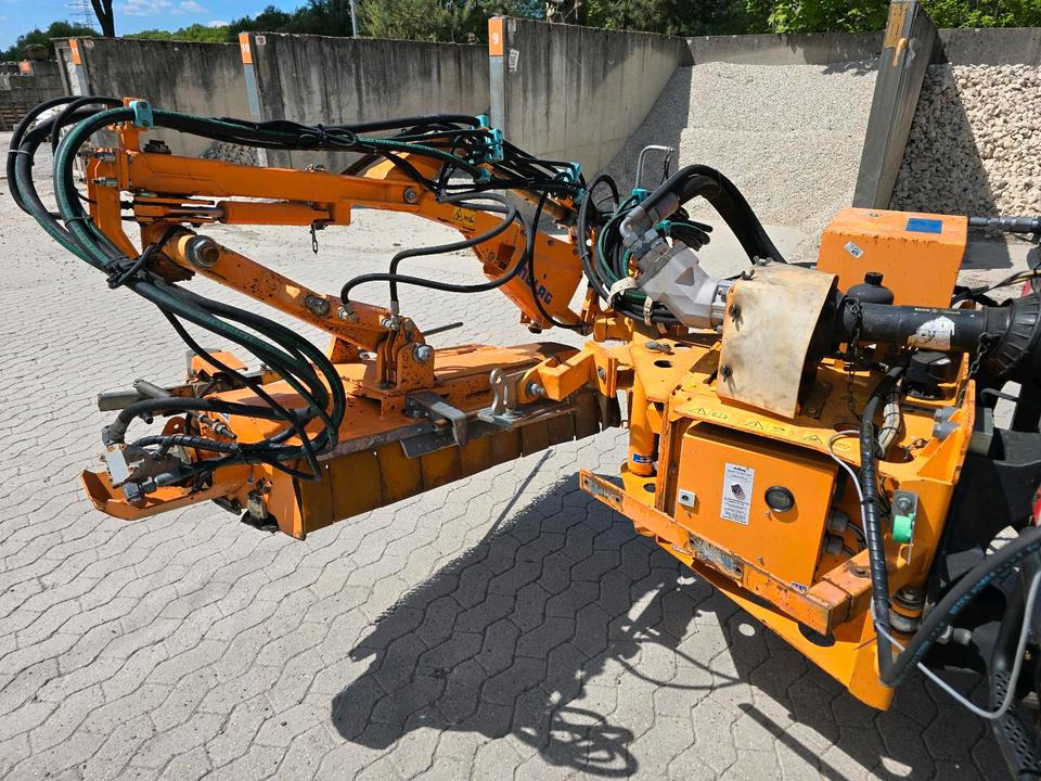 Mulag MRM 300 Randstreifenmäher Leitpfostenmähgerät Böschungsmäher Böschungsmulcher Unimog 400 300 500 423 430 318 530 Mulchgerät - Verge mower: picture 4 Mulag MRM 300 Randstreifenmäher Leitpfostenmähgerät Böschungsmäher Böschungsmulcher Unimog 400 300 500 423 430 318 530 Mulchgerät - Verge mower: picture 4