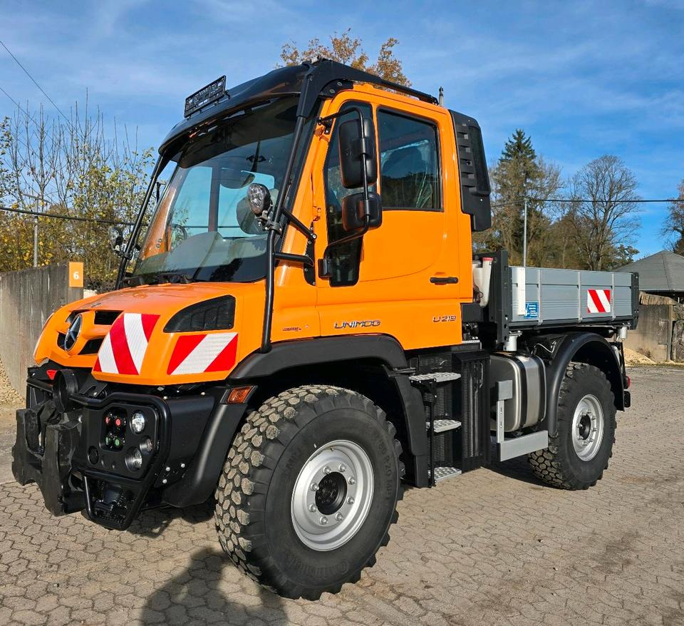 NEUFAHRZEUG Unimog U219 EAS NKS-Z-UGE-43 Mercedes-Benz 405/10 405/12 UGE Mercedes-Benz U 318 323 327 423 427 429 430 EasyDrive - Snow removal vehicle: picture 1 NEUFAHRZEUG Unimog U219 EAS NKS-Z-UGE-43 Mercedes-Benz 405/10 405/12 UGE Mercedes-Benz U 318 323 327 423 427 429 430 EasyDrive - Snow removal vehicle: picture 1