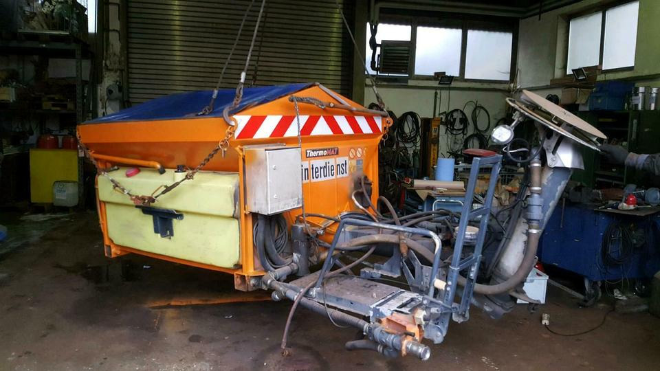 Salzstreuer Schmidt Winterdienst Unimog Multicar Tremo Fendt deut - Sand/ Salt spreader: picture 5 Salzstreuer Schmidt Winterdienst Unimog Multicar Tremo Fendt deut - Sand/ Salt spreader: picture 5