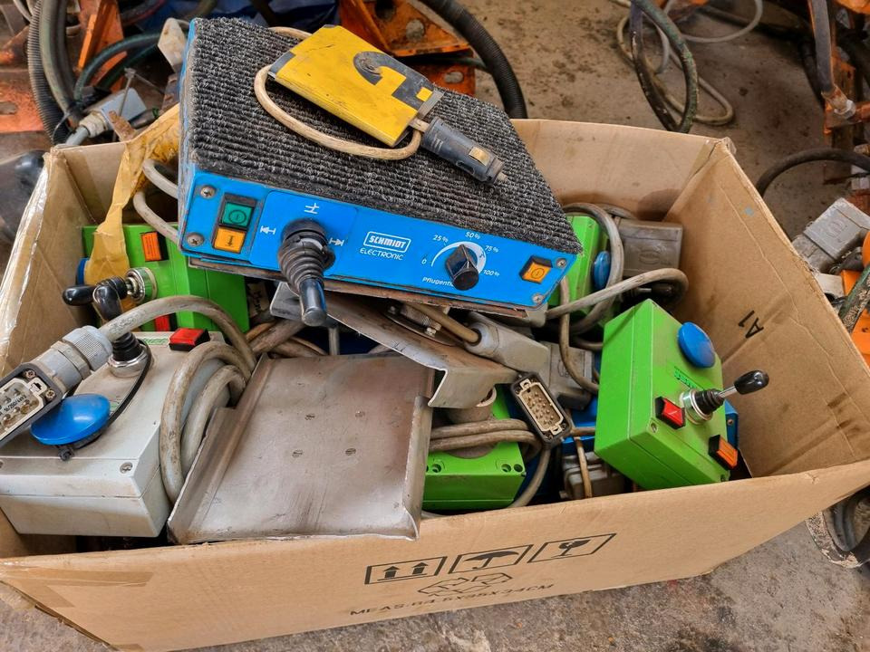 Schneepflughydraulik Schmidt Beilhack Elektrohydraulik Schneepflüge Schneeschild Schneeschieber LKW Unimog Bordcomputer Steuerung - ECU for Municipal/ Special vehicle: picture 1 Schneepflughydraulik Schmidt Beilhack Elektrohydraulik Schneepflüge Schneeschild Schneeschieber LKW Unimog Bordcomputer Steuerung - ECU for Municipal/ Special vehicle: picture 1