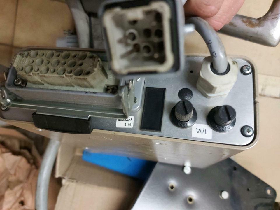 Steuerung Bedienung Küpper Weisser Salzstreuer Bedienpult - Electrical system for Municipal/ Special vehicle: picture 3 Steuerung Bedienung Küpper Weisser Salzstreuer Bedienpult - Electrical system for Municipal/ Special vehicle: picture 3