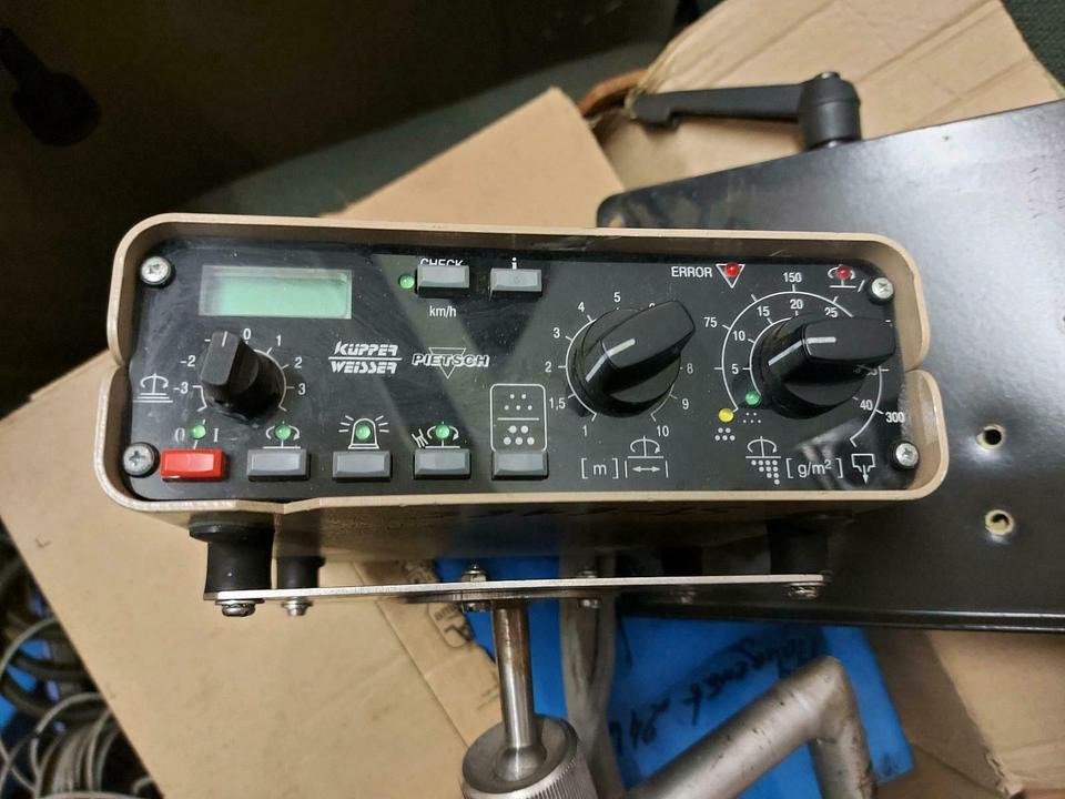 Steuerung Bedienung Küpper Weisser Salzstreuer Bedienpult - Electrical system for Municipal/ Special vehicle: picture 1 Steuerung Bedienung Küpper Weisser Salzstreuer Bedienpult - Electrical system for Municipal/ Special vehicle: picture 1