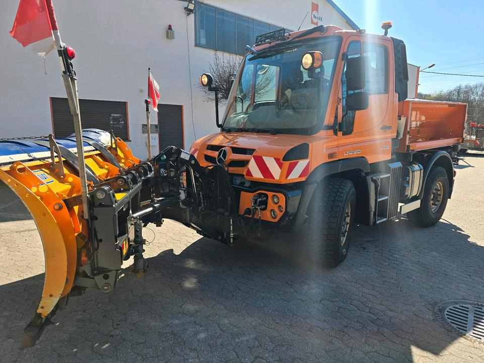 Unimog 218 U218 Mercedes-Benz 405 Schmidt Schneepflug Gmeiner Salzstreuer Yedi Winterdienst - Snow removal vehicle: picture 1 Unimog 218 U218 Mercedes-Benz 405 Schmidt Schneepflug Gmeiner Salzstreuer Yedi Winterdienst - Snow removal vehicle: picture 1
