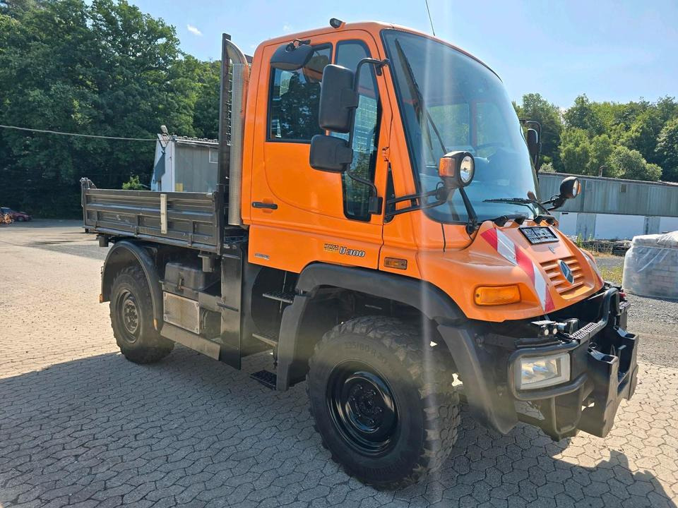 Snow removal vehicle Unimog 405/10 U300 Bluetec 5 Mercedes-Benz U 300  UGE UGN mit Jotha Absetzkipper combi con 4518 Absetzer: picture 7