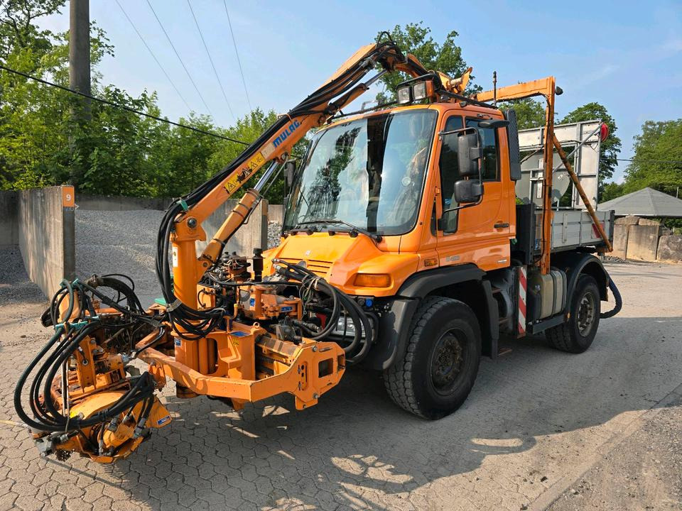 Unimog 405/12 U400 6-Zylinder Mulag Mähausleger MKM 700 UGN UGE 405/10 Mercedes-Benz U 300 500 Böschungsmäher 400 - Snow removal vehicle: picture 1 Unimog 405/12 U400 6-Zylinder Mulag Mähausleger MKM 700 UGN UGE 405/10 Mercedes-Benz U 300 500 Böschungsmäher 400 - Snow removal vehicle: picture 1
