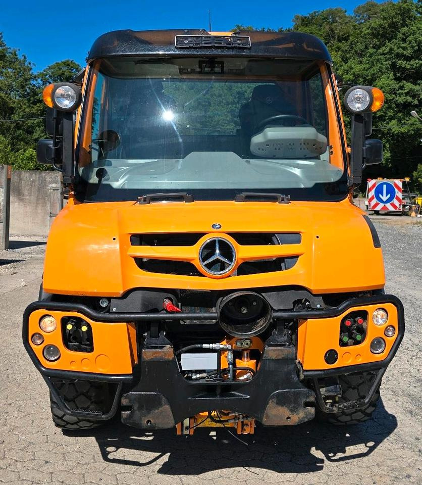 Unimog U318 NKS-F-UGE-42 Mercedes-Benz 405/10 405/12 UGE Mercedes-Benz U 318 323 327 423 427 429 430 EasyDrive Variopilot - Snow removal vehicle: picture 2 Unimog U318 NKS-F-UGE-42 Mercedes-Benz 405/10 405/12 UGE Mercedes-Benz U 318 323 327 423 427 429 430 EasyDrive Variopilot - Snow removal vehicle: picture 2