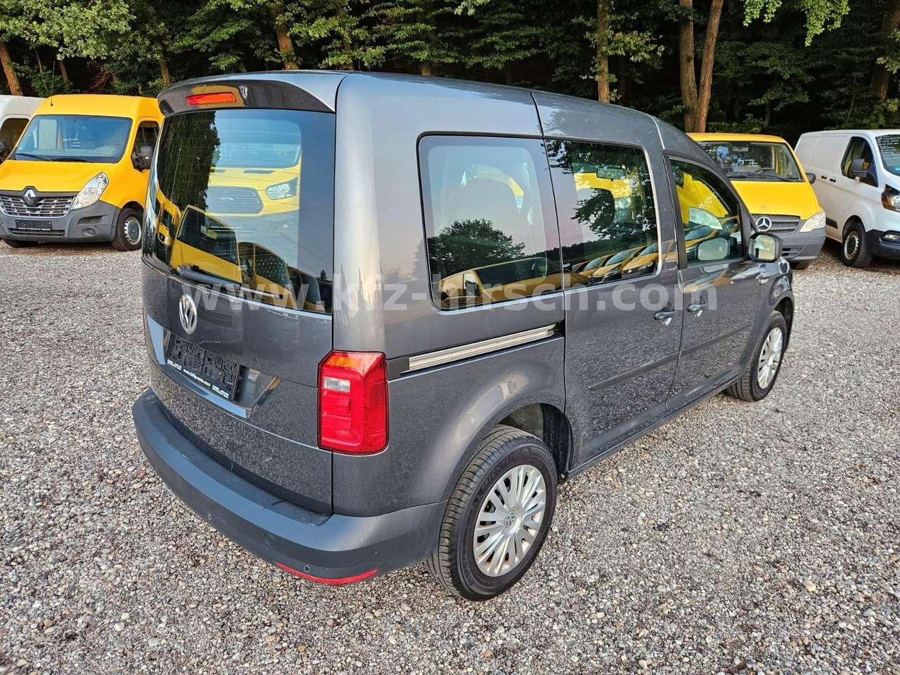 Volkswagen Caddy Temp*Sitzhzg*Navi*Blueth*2xSchiebetüre*1Hd - Passenger van: picture 4 Volkswagen Caddy Temp*Sitzhzg*Navi*Blueth*2xSchiebetüre*1Hd - Passenger van: picture 4
