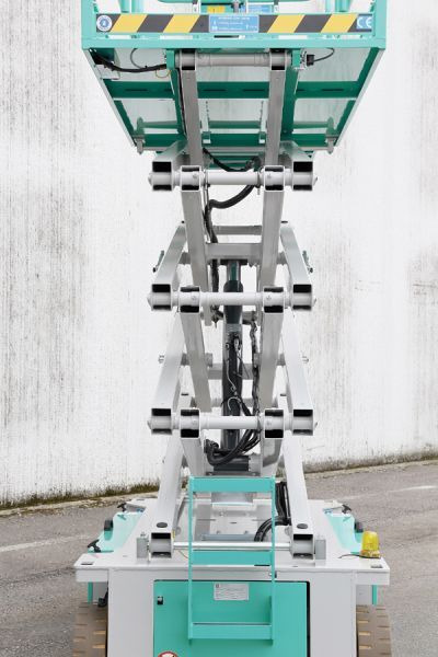 IMER GROUP Seria IM 122 Nowy podnośnik nożycowy elektryczny - Scissor lift: picture 5 IMER GROUP Seria IM 122 Nowy podnośnik nożycowy elektryczny - Scissor lift: picture 5