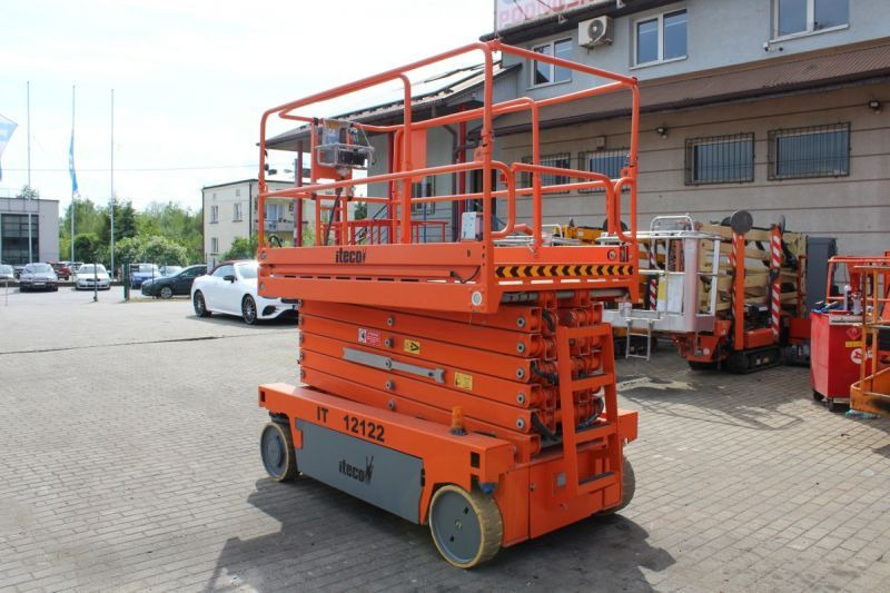 Imer podnośnik nożycowy elektryczny 14 m Imer/Iteco IT12122 - Scissor lift: picture 5 Imer podnośnik nożycowy elektryczny 14 m Imer/Iteco IT12122 - Scissor lift: picture 5