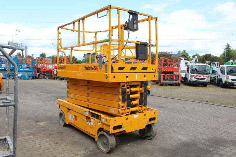 Podnośnik nożycowy elektryczny 14 m Haulotte Compact 14 - Scissor lift: picture 2 Podnośnik nożycowy elektryczny 14 m Haulotte Compact 14 - Scissor lift: picture 2