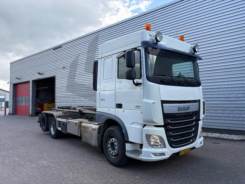 DAF XF 440 6x2 / VDL 21 TON / AFNET SYSTEEM / DUBBELLUCHT SLEPER / APK - TUV JUNI 2026 / - Hook lift truck: picture 1 DAF XF 440 6x2 / VDL 21 TON / AFNET SYSTEEM / DUBBELLUCHT SLEPER / APK - TUV JUNI 2026 / - Hook lift truck: picture 1
