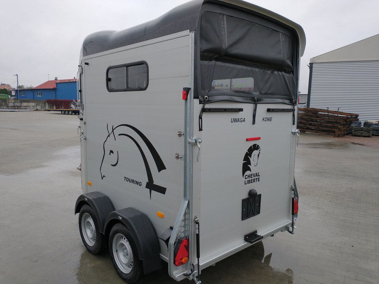 Cheval Liberté Touring Country + Siodlarnia, Debon - Horse trailer: picture 5 Cheval Liberté Touring Country + Siodlarnia, Debon - Horse trailer: picture 5