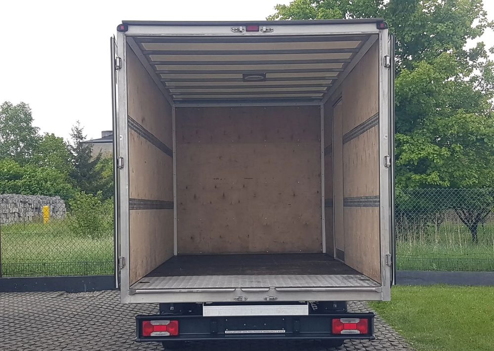 Iveco DAILY 3,0 KLIMA 8EP KONTENER 4,22x2,10x2,11 AC KRAJOWY DMC 3500 KG 35S15 - Box van: picture 5 Iveco DAILY 3,0 KLIMA 8EP KONTENER 4,22x2,10x2,11 AC KRAJOWY DMC 3500 KG 35S15 - Box van: picture 5