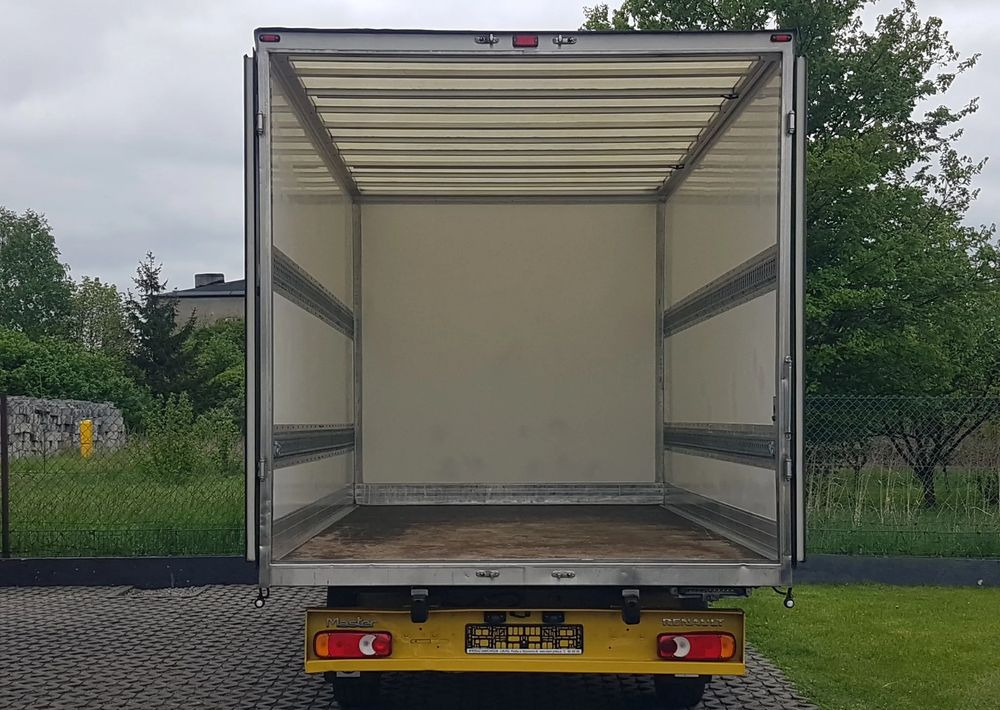 Renault MASTER KONTENER 8EP 4,21x2,23x2,22 KLIMA KRAJOWY MANUAL 6-BIEGÓW - Box van: picture 5 Renault MASTER KONTENER 8EP 4,21x2,23x2,22 KLIMA KRAJOWY MANUAL 6-BIEGÓW - Box van: picture 5
