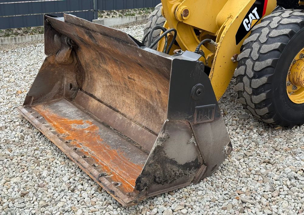 Caterpillar * CAT 907 H * Ładowarka * Sprowadzona * Bardzo Dobry Stan - Wheel loader: picture 2 Caterpillar * CAT 907 H * Ładowarka * Sprowadzona * Bardzo Dobry Stan - Wheel loader: picture 2