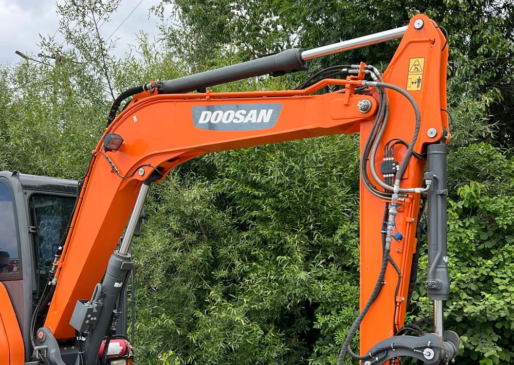 Doosan DOOSAN DX57W *ROTOTILT* 2200 Motogodzin * Jak Nowa * Sprowadzona * Stan Perfekcyjny - Wheel excavator: picture 4 Doosan DOOSAN DX57W *ROTOTILT* 2200 Motogodzin * Jak Nowa * Sprowadzona * Stan Perfekcyjny - Wheel excavator: picture 4