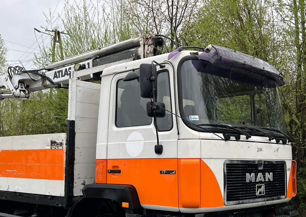 MAN * 27-322 MAN 6x4 * HDS ATLAS 140 * - Dropside/ Flatbed truck, Crane truck: picture 3 MAN * 27-322 MAN 6x4 * HDS ATLAS 140 * - Dropside/ Flatbed truck, Crane truck: picture 3