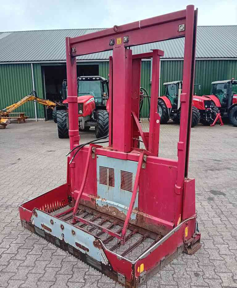 BVL Megastar 170 kuilvoersnijder met lift - Silage equipment: picture 2 BVL Megastar 170 kuilvoersnijder met lift - Silage equipment: picture 2
