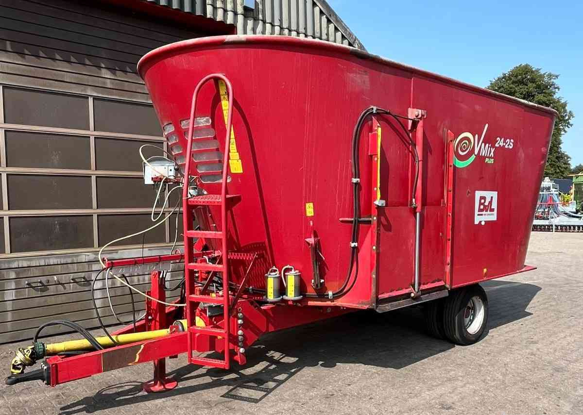 BVL V-Mix 24-2S Voermengwagen voermachines - Forage mixer wagon: picture 2 BVL V-Mix 24-2S Voermengwagen voermachines - Forage mixer wagon: picture 2