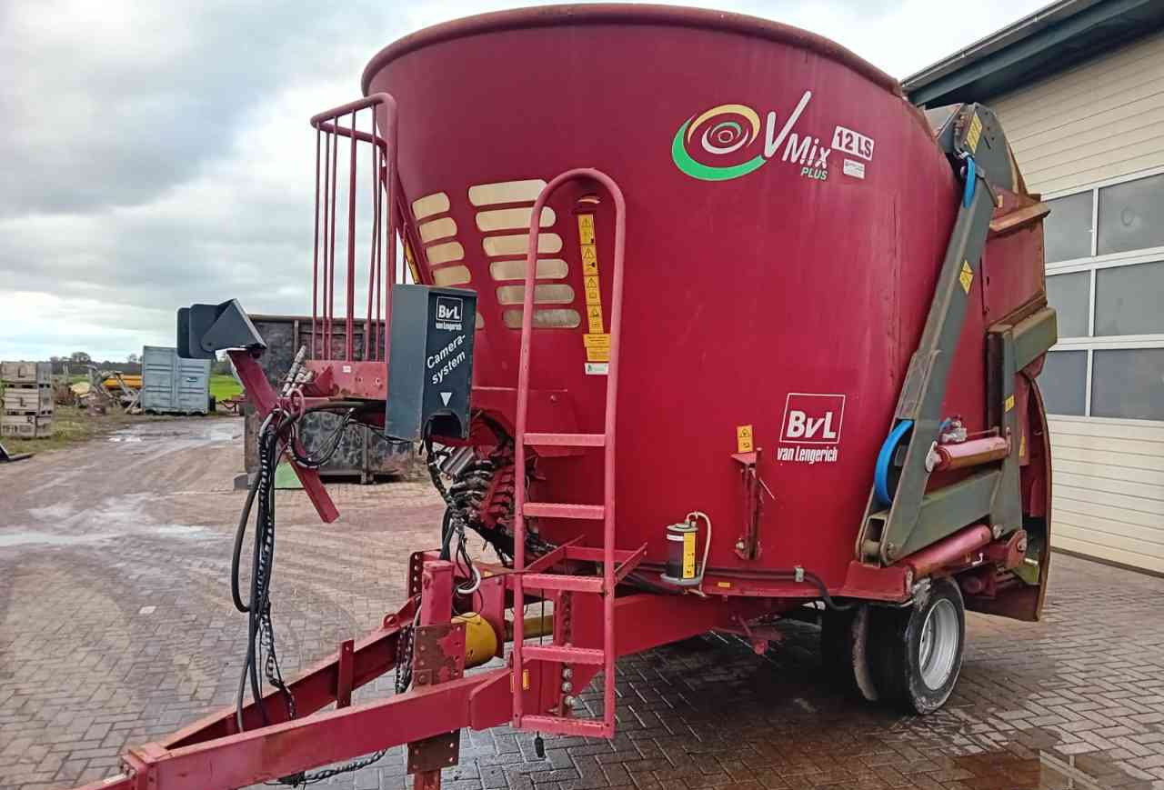 BVL V-Mix Plus 12 LS voermengwagen *Verkocht/sold* - Forage mixer wagon: picture 1 BVL V-Mix Plus 12 LS voermengwagen *Verkocht/sold* - Forage mixer wagon: picture 1