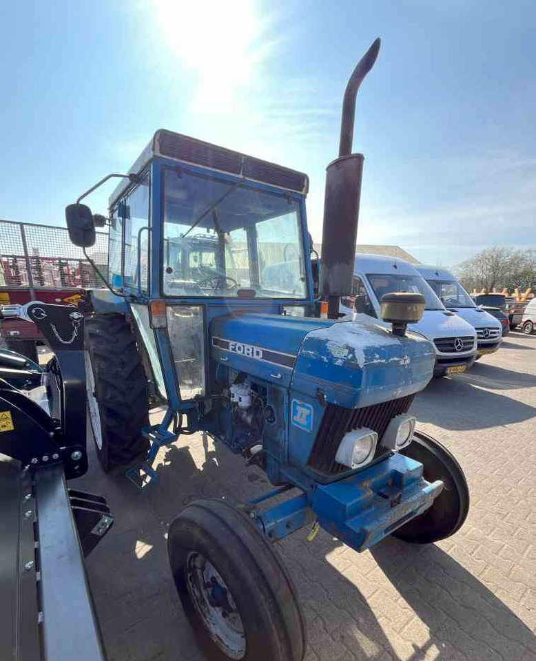 Ford 4610 Tractoren - Farm tractor: picture 2 Ford 4610 Tractoren - Farm tractor: picture 2