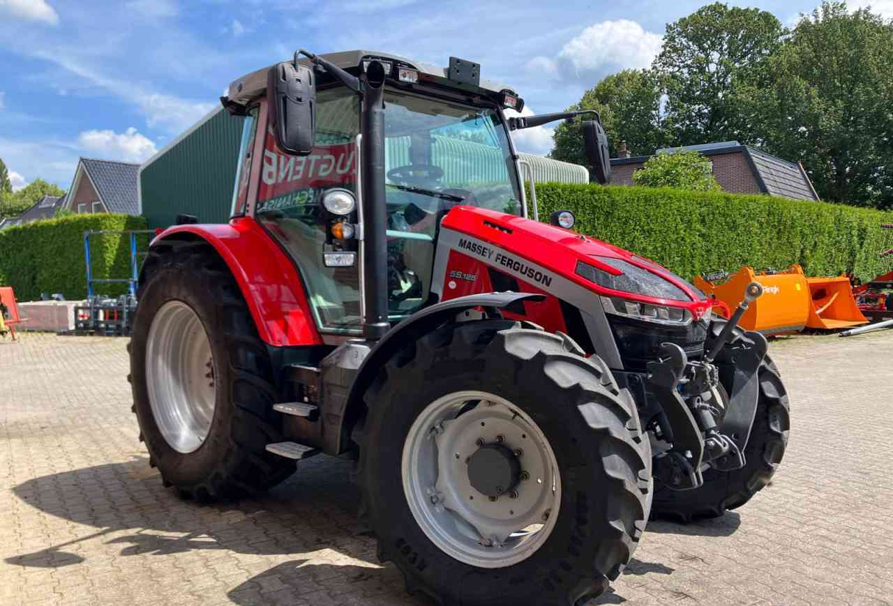 Massey Ferguson 5S.125 Dyna-4 *Verkocht/sold* - Farm tractor: picture 2 Massey Ferguson 5S.125 Dyna-4 *Verkocht/sold* - Farm tractor: picture 2