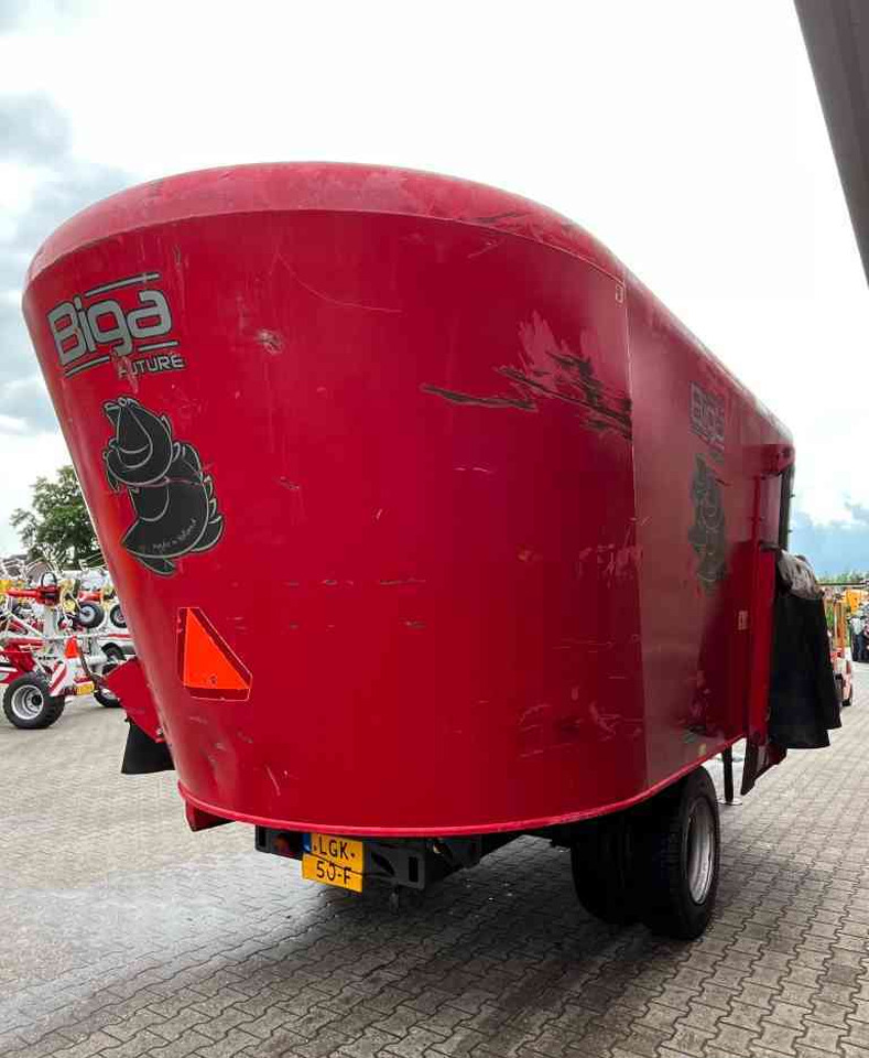 Peecon VME 250 Voermengwagen voermachines - Forage mixer wagon: picture 4 Peecon VME 250 Voermengwagen voermachines - Forage mixer wagon: picture 4