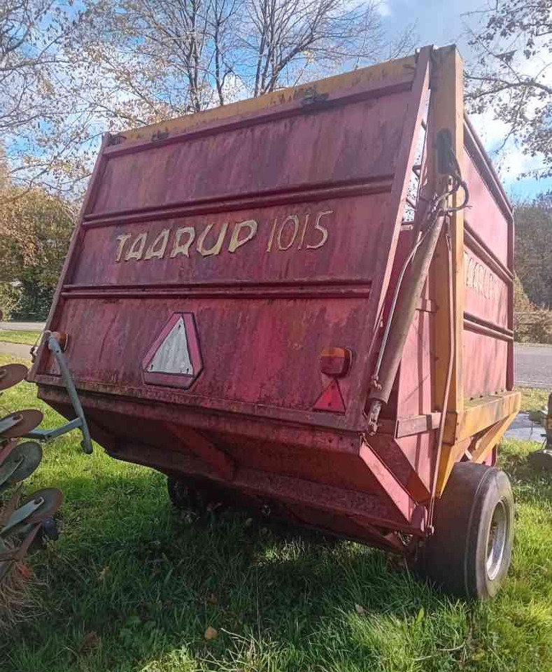 Taarup 1015 *Verkocht/sold* - Self-loading wagon: picture 3 Taarup 1015 *Verkocht/sold* - Self-loading wagon: picture 3