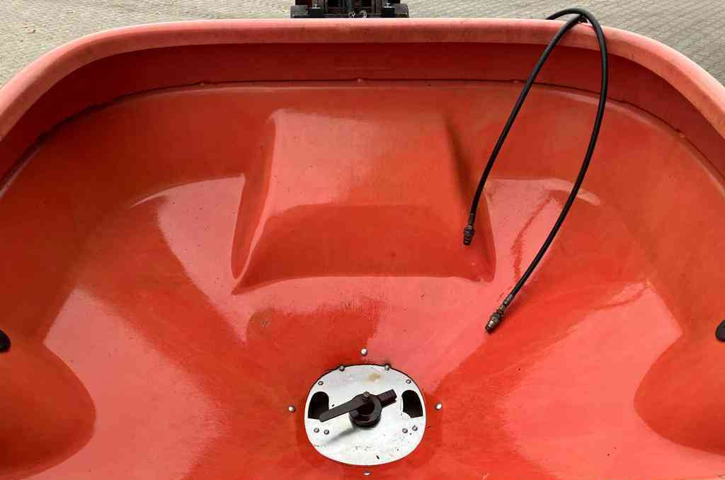 Trioliet TST Kunstmeststrooier mestverwerking - Fertilizer spreader: picture 5 Trioliet TST Kunstmeststrooier mestverwerking - Fertilizer spreader: picture 5