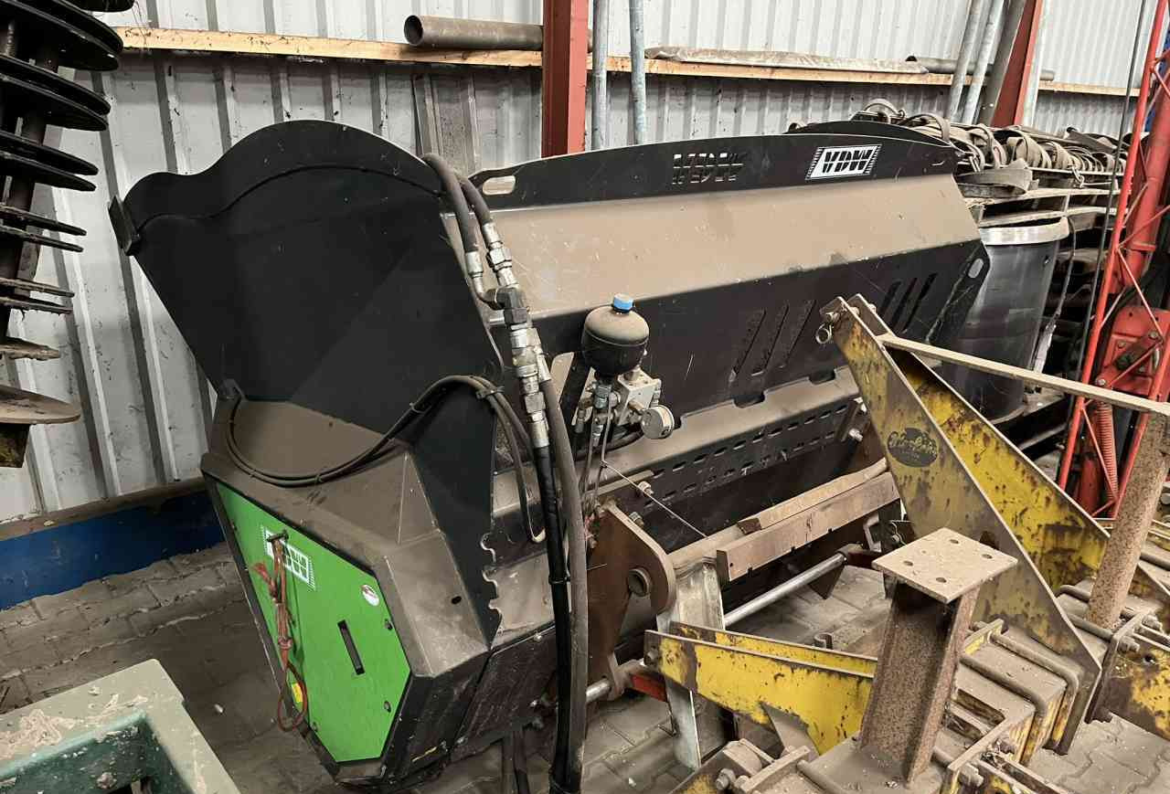 VDW Bietensnijder, vergruizer, snipperraar, voermachines - Post-harvest equipment: picture 1 VDW Bietensnijder, vergruizer, snipperraar, voermachines - Post-harvest equipment: picture 1