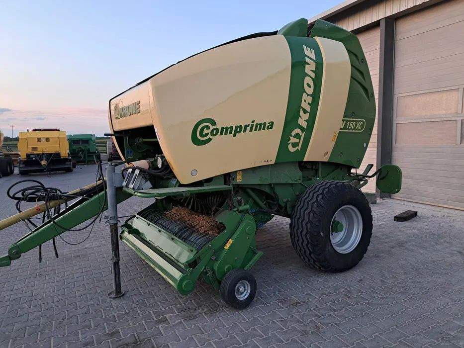 Prasa rolująca Krone Comprima 150XC - Round baler: picture 4 Prasa rolująca Krone Comprima 150XC - Round baler: picture 4