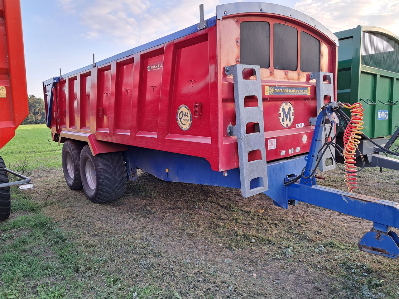 Przyczepa skorupowa Marshall 15 ton - Farm trailer: picture 1 Przyczepa skorupowa Marshall 15 ton - Farm trailer: picture 1