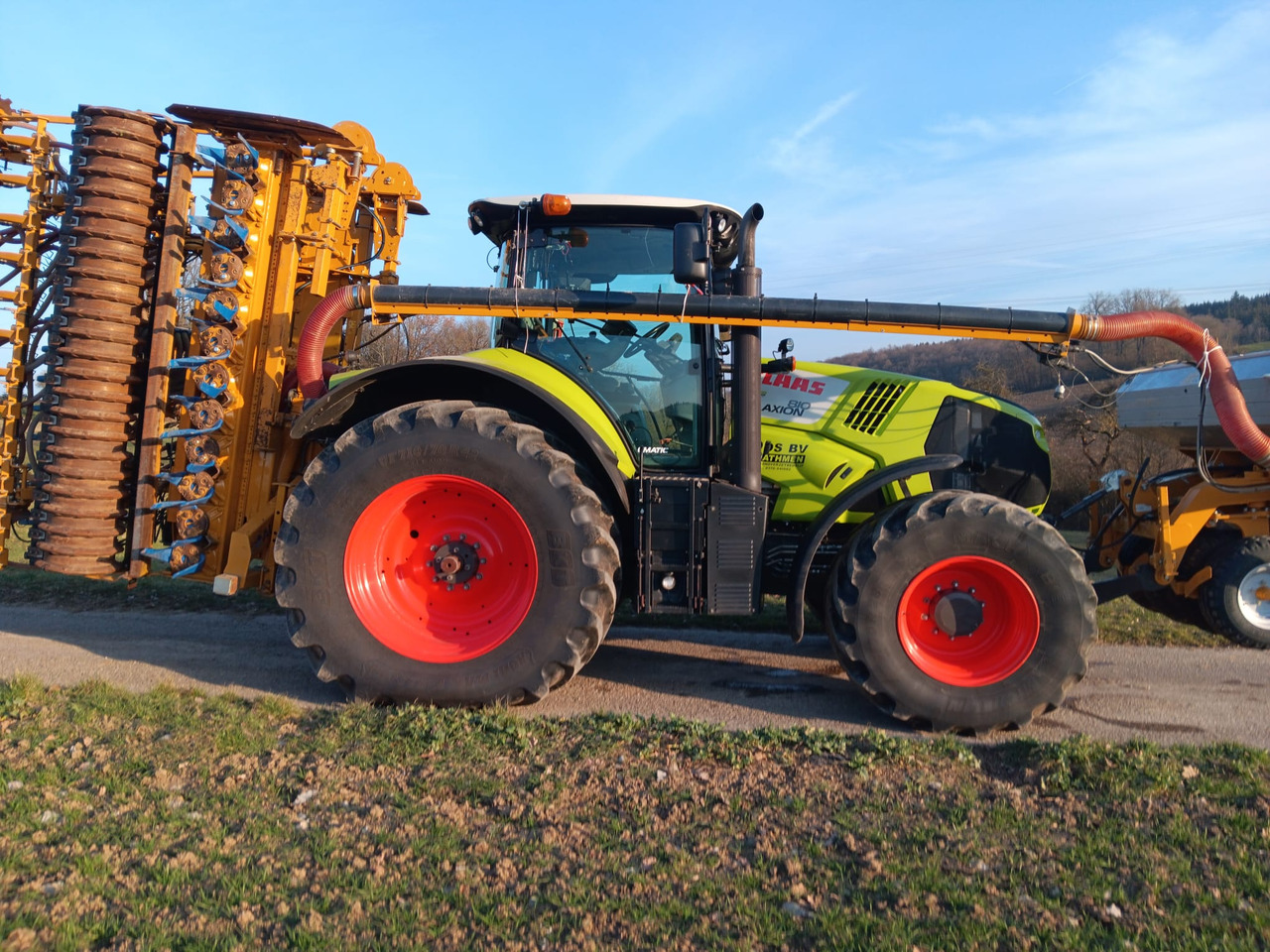 Claas Axion 810 C Matic CEBIS FZW - Farm tractor: picture 4 Claas Axion 810 C Matic CEBIS FZW - Farm tractor: picture 4