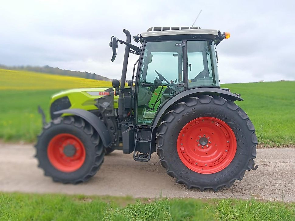 Claas CLAAS AXOS 240 Traktor Schlepper Frontlader - Konsolen Klima - Farm tractor: picture 2 Claas CLAAS AXOS 240 Traktor Schlepper Frontlader - Konsolen Klima - Farm tractor: picture 2
