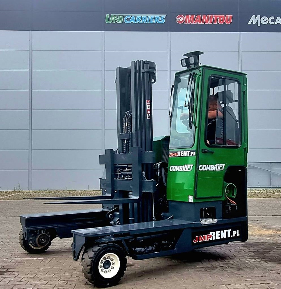 Combilift C 4000 LPG DEMO 196hrs - 4-way reach truck: picture 1 Combilift C 4000 LPG DEMO 196hrs - 4-way reach truck: picture 1