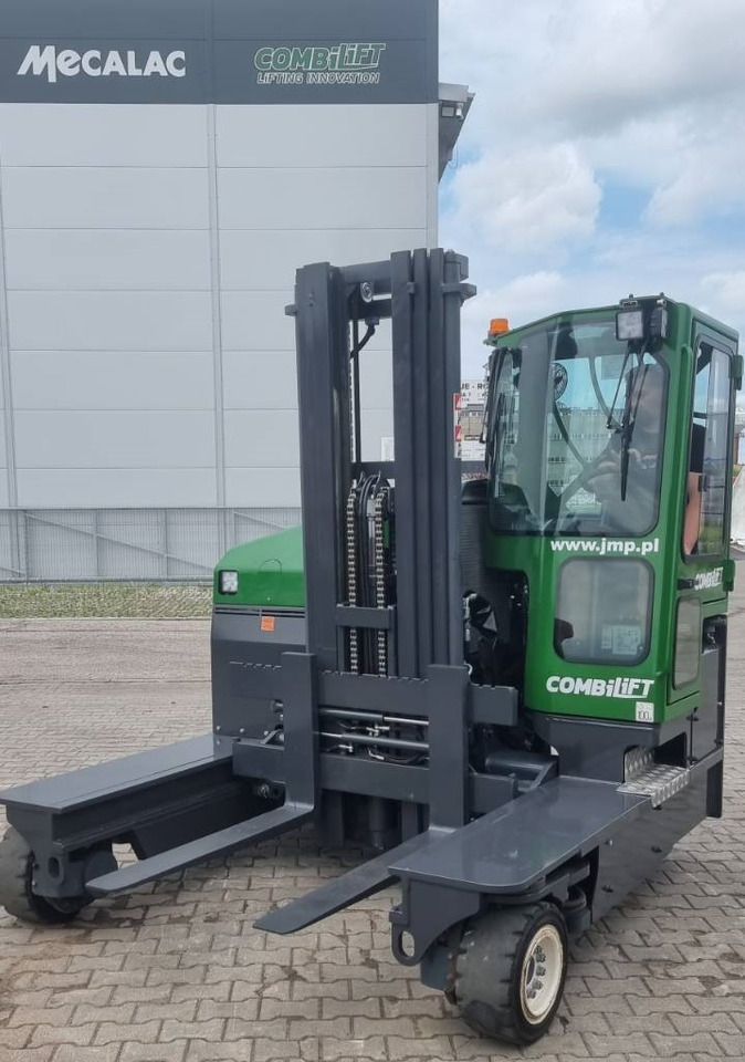 Combilift C 4000 MK4 DIESEL - 4-way reach truck: picture 2 Combilift C 4000 MK4 DIESEL - 4-way reach truck: picture 2