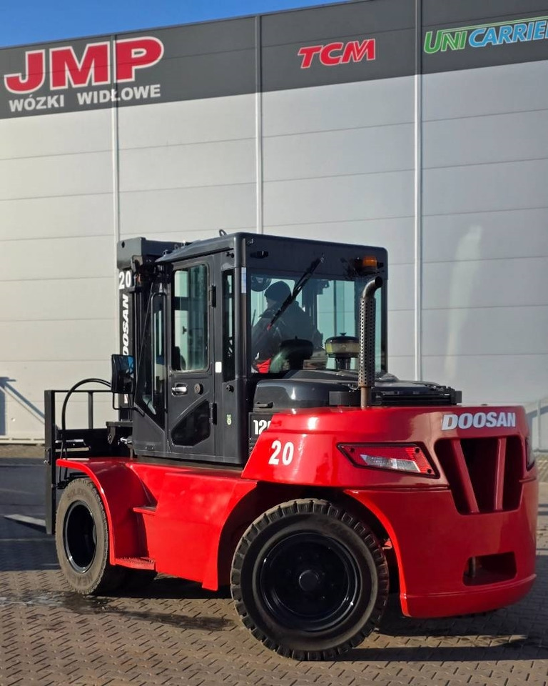 Doosan D90/120 S-7 - Diesel forklift: picture 5 Doosan D90/120 S-7 - Diesel forklift: picture 5