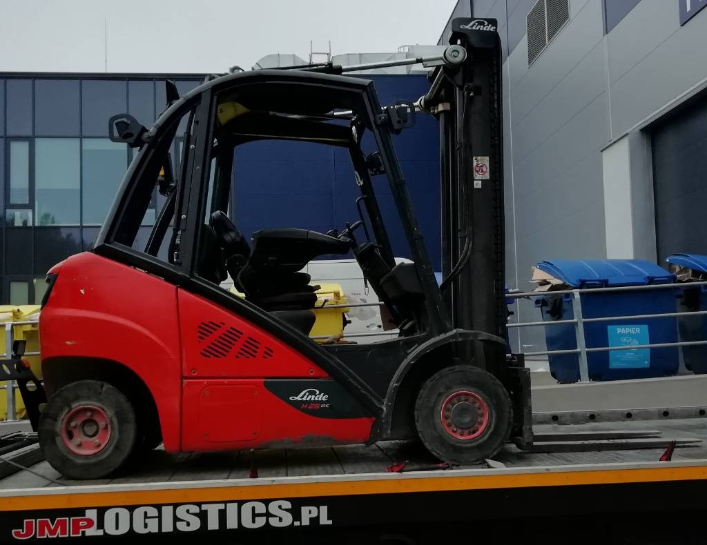 LPG forklift Linde H 25 T - 02: picture 6