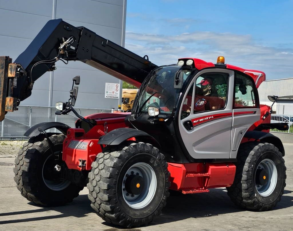 Telescopic handler Manitou MLT 961 145 V + L JD ST4 S1 ELITE: picture 10