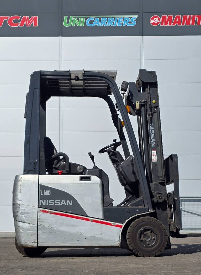 Nissan 1N1L 15Q - Electric forklift: picture 3 Nissan 1N1L 15Q - Electric forklift: picture 3