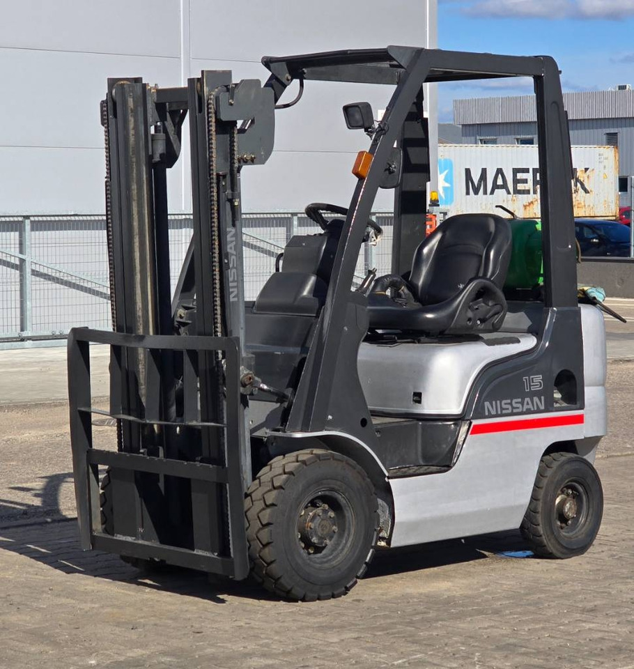 Nissan L01A15 - LPG forklift: picture 5 Nissan L01A15 - LPG forklift: picture 5