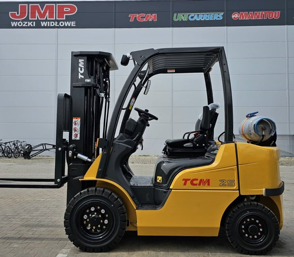 TCM FGE25-E2 UNUSED TRIPLEX4300mm - LPG forklift: picture 1 TCM FGE25-E2 UNUSED TRIPLEX4300mm - LPG forklift: picture 1