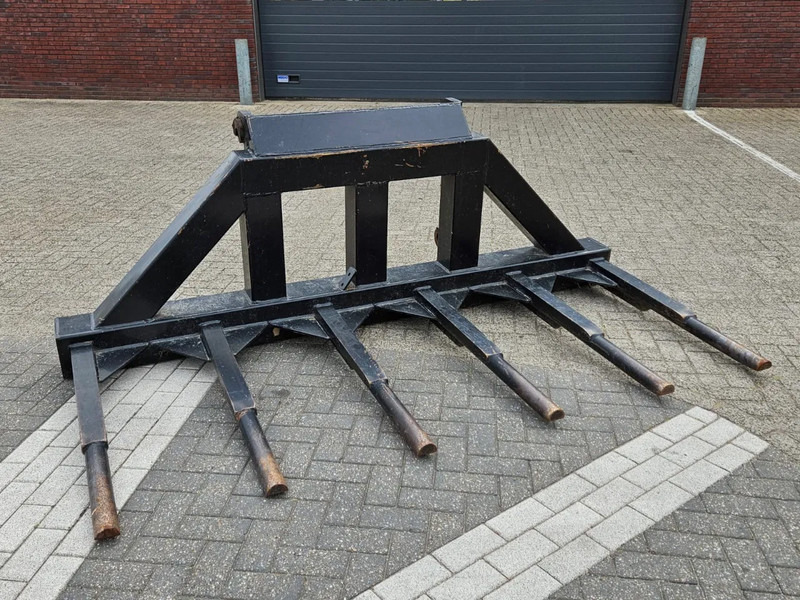 ZB 3 mtr Silagevork - Bucket for Agricultural machinery: picture 1 ZB 3 mtr Silagevork - Bucket for Agricultural machinery: picture 1