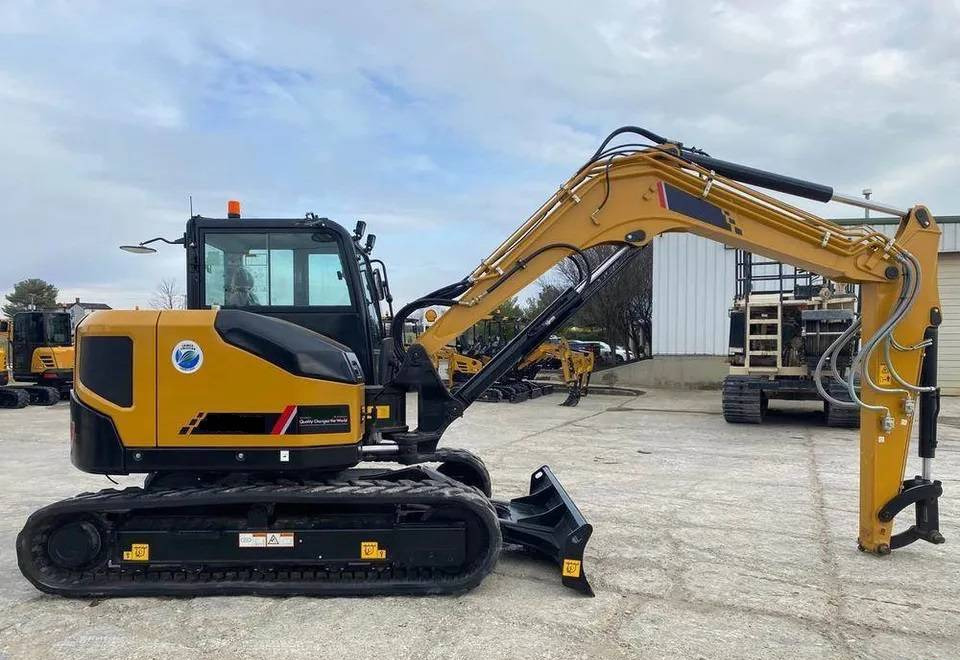 NEW MAXUS 9 Ton Crawler Excavator Warranty up to 10 YEARS НОВА Копарка гусенична MAXUS 9 тонн Гарантія до 10 РОКІВ NOWA Koparka gąsienicowa MAXUS 9 ton Gwarancja do 10 LAT - Crawler excavator: picture 1 NEW MAXUS 9 Ton Crawler Excavator Warranty up to 10 YEARS НОВА Копарка гусенична MAXUS 9 тонн Гарантія до 10 РОКІВ NOWA Koparka gąsienicowa MAXUS 9 ton Gwarancja do 10 LAT - Crawler excavator: picture 1