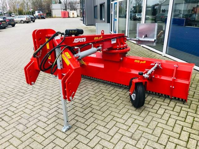 EVERS Proff N 3000 Grondschaaf - Attachment for Agricultural machinery: picture 5 EVERS Proff N 3000 Grondschaaf - Attachment for Agricultural machinery: picture 5