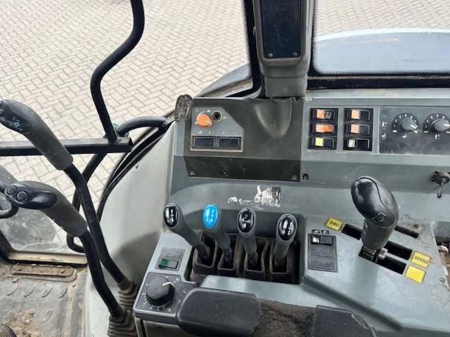 Farm tractor Valtra N141 hitech, Fronthef, Frontpto: picture 8