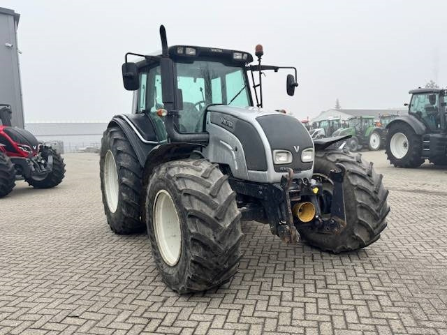 Farm tractor Valtra N141 hitech, Fronthef, Frontpto: picture 13