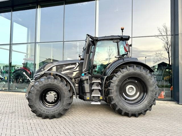 Valtra Q225 Alle opties! ook twintrac! - Farm tractor: picture 3 Valtra Q225 Alle opties! ook twintrac! - Farm tractor: picture 3